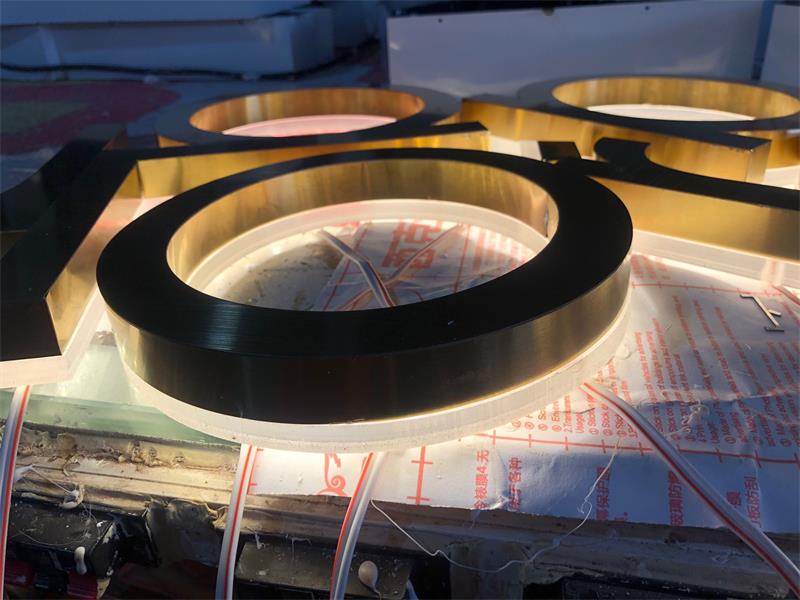 水晶背光暖白發光